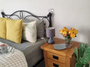 The Cottage on the Corner