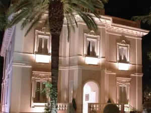 Hotel Flora