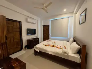 Mayoor Hotel