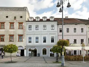 Hotel Arcade