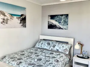 Killy Views Stunning Waterfront Pet Friendly Fireplace Free EV Charger 7 kW