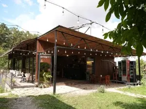 EcoLife Lodge Hotel & Restaurant