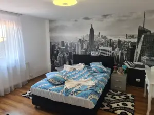 Cory's House Apartment
