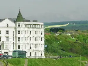 Clifton Hotel