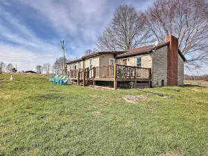 Family Home with Deck, 2 Mi to Lake Cumberland