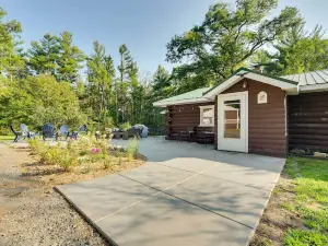 Peaceful Grantsburg Log Cabin w/ Patio + Fire Pit!