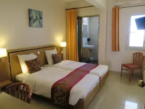 Central Hotel