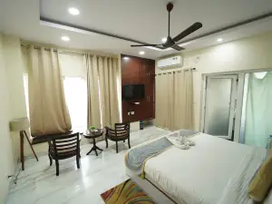 Saanaira Resort & Spa