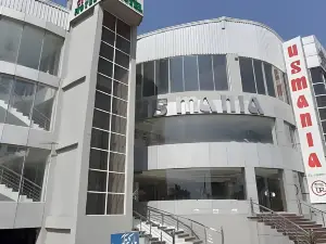 Usmania Restaurant and Civic Hotel