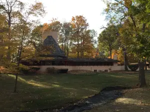 Frank Lloyd Wright Home "Woodside" ~ Amazing Architecture!