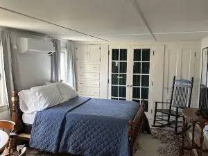 1 Bedroom Apartment in 1830s Historical Bingham Maine Building