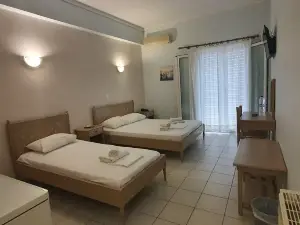 Artemis Hotel