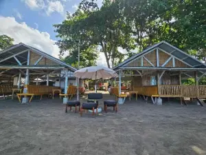 Tambayan Rooms & Cottages by SMS Hospitality