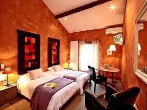 Logis Hotels les Glycines