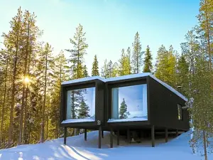 Arctic TreeHouse Hotel