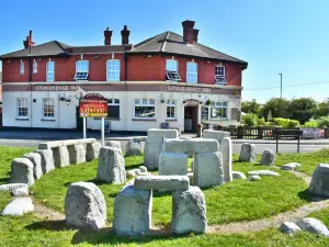 Stonehenge Inn & Shepherd's Huts