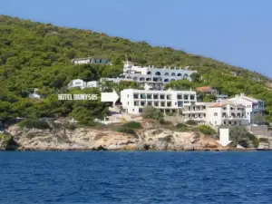 Dionysos Hotel