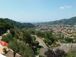 Hillside Room with Garden and Sea View No8264