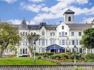 Royal Clifton Hotel