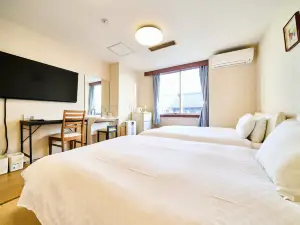 Okasan Hotel