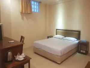 OYO 94367 Siwah Hotel