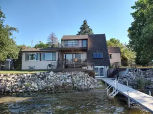 Vacation on one of Alexandria's Beautiful Chain of Lakes - License #1816