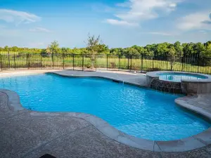 Chateau Relaxo - Farmhouse on 19 acres, Pool + pool house + Games, Sleeps 20