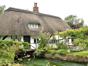 NEW! Cosy house, a train spotter's delight