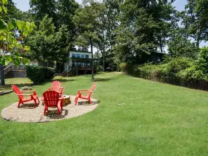 RELAX & ENJOY THE BEAUTY OF LAKE PALESTINE Spectacular Views!!!