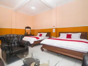 RedDoorz Syariah Near Keraton Sumenep