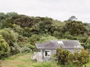 Wainui Stream Cottage