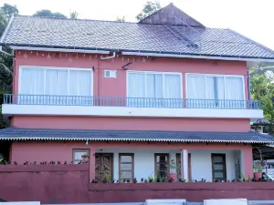 Bougainvillea Homestay Munnar