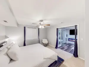 Woodin-villa Retreat- Unit - Exquisite 1BR Close to Seattle