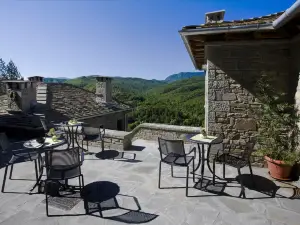 Kipi Suites