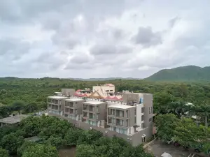 Sarovar Portico Sasangir