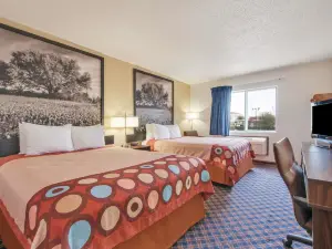 Super 8 by Wyndham College Station