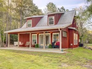 Georgia Farmhouse: Lake Access, Private Beach