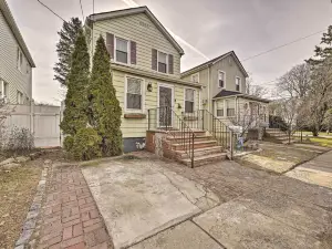 Charming New York Escape Near Central Park!
