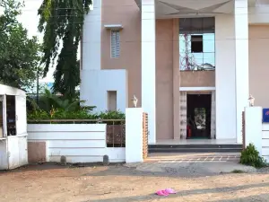 Hotel Shiv Sai Palace Lodging