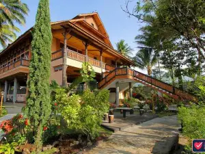 Danau Dariza Resort Hotel - Cipanas Garut