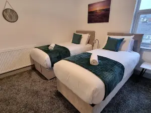 Cosy Stay in Stoke on Trent by Villazu