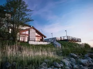 Koljunuki Sadam "Veer" Lux Accommodation