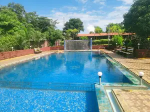 Green Blossom Resort Roha