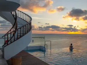 Stone Hotel Dhiffushi