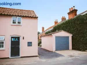 1 Chantry Cottage