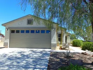 Welcome to the Retreat, a private home in Sahuarita, AZ