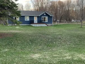 Mille Lacs Lake Cabin, perfect, convenient  location for all outdoor activities!