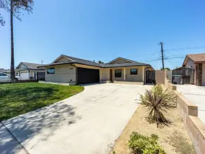 Peaceful Escape: near LAX / Long Beach/ Sofi /Forum/ wlk 2 Dignity Sport Park