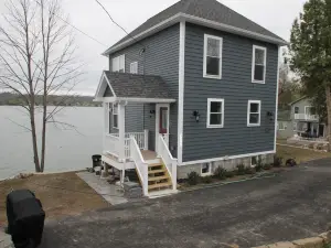 New Build On Conesus Lake.  Sleeps 6.  Designed For Entertaining.