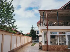 Nest Guesthouse